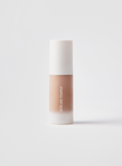 Acne-safe skin tint in shade 5 with 'delicate matter' branding 